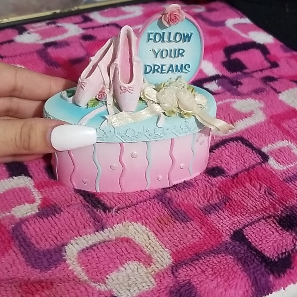Jewelry holder